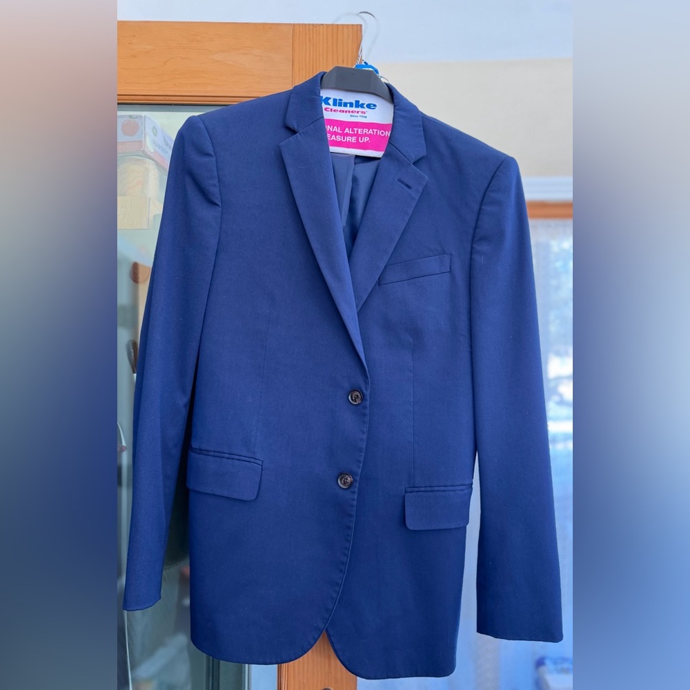 jf j.ferrar Navy Suit and matching pants.